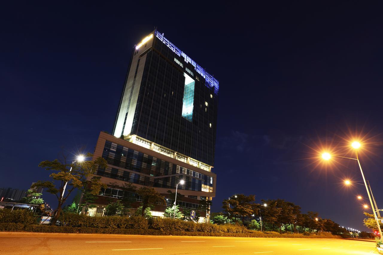 Bridge Hotel Incheon Songdo Bagian luar foto