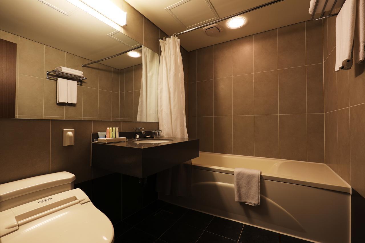 Bridge Hotel Incheon Songdo Bagian luar foto
